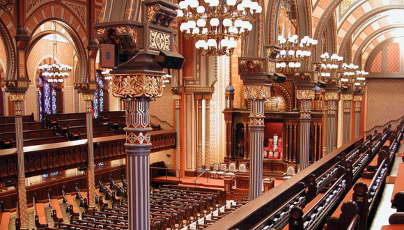 The interior of the Central Synagogue in New York